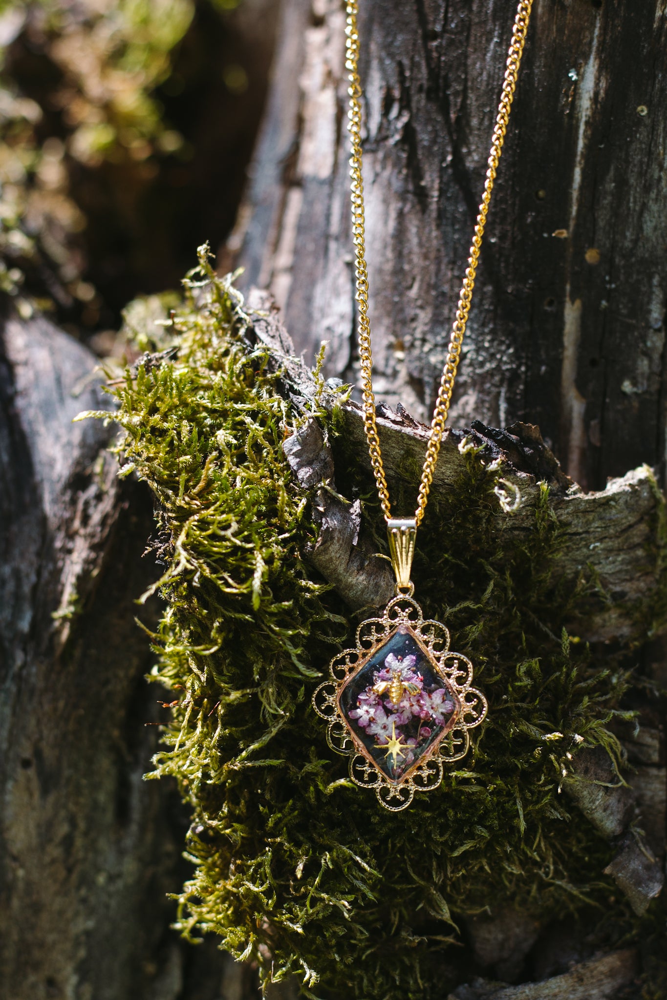 Elderbee Flowercharm