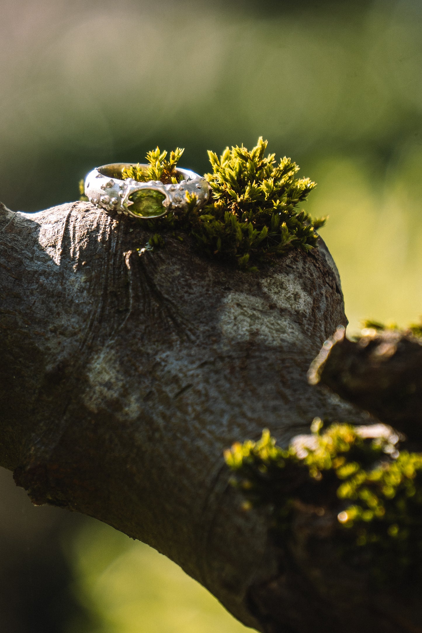Bubble Peridot 935 Silver Ring
