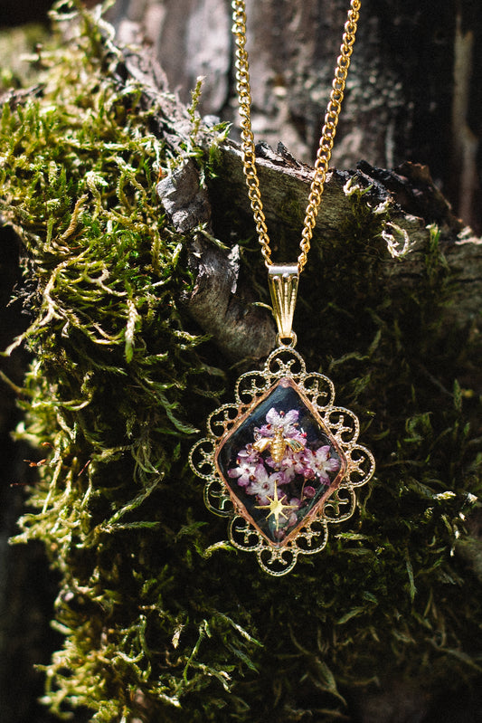 Elderbee Flowercharm
