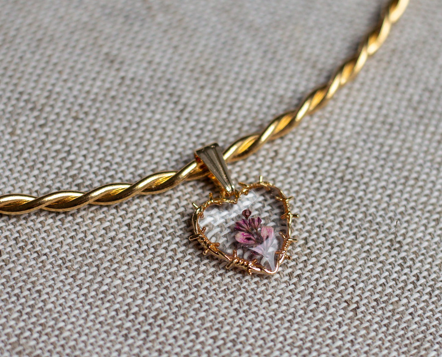 Barbed Wire Heart Flowerchoker