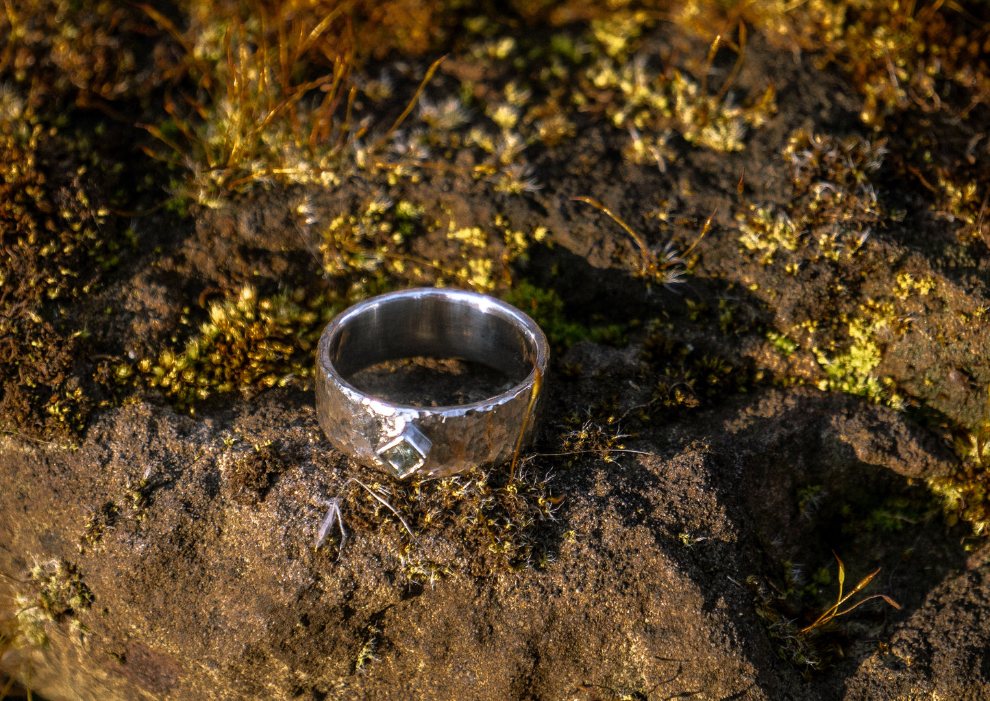 Sterling Silver Ring with green Sapphire